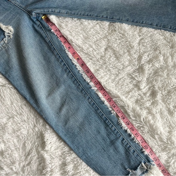 Madewell | Classic Straight Jean, Medium Wash, Distress, 27 - Picture 10 of 13
